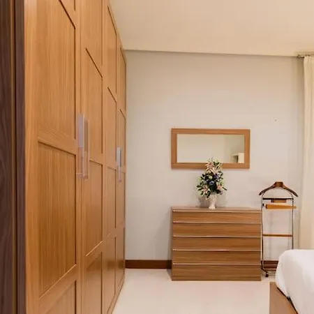 Indautxu Flat Next Stop شقة *