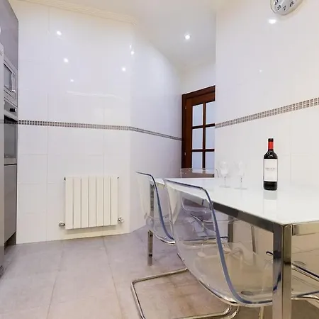 Indautxu Flat Next Stop Апартаменты *